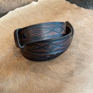 Wrangler Men's Diamond Rope Embossed Brown Leather Belt